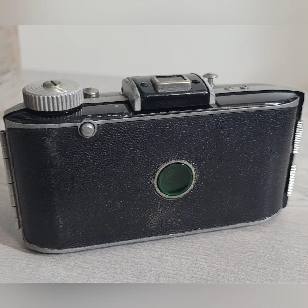 Kodak Flash Bantam Vintage Camera w/Leather Field Case Untested